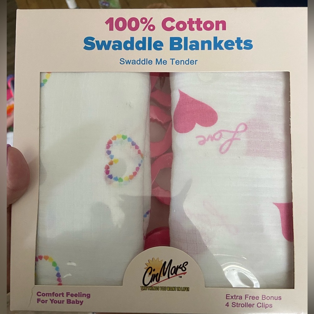 NEW Muslin Swaddle Blankets with 4 Stroller Clips